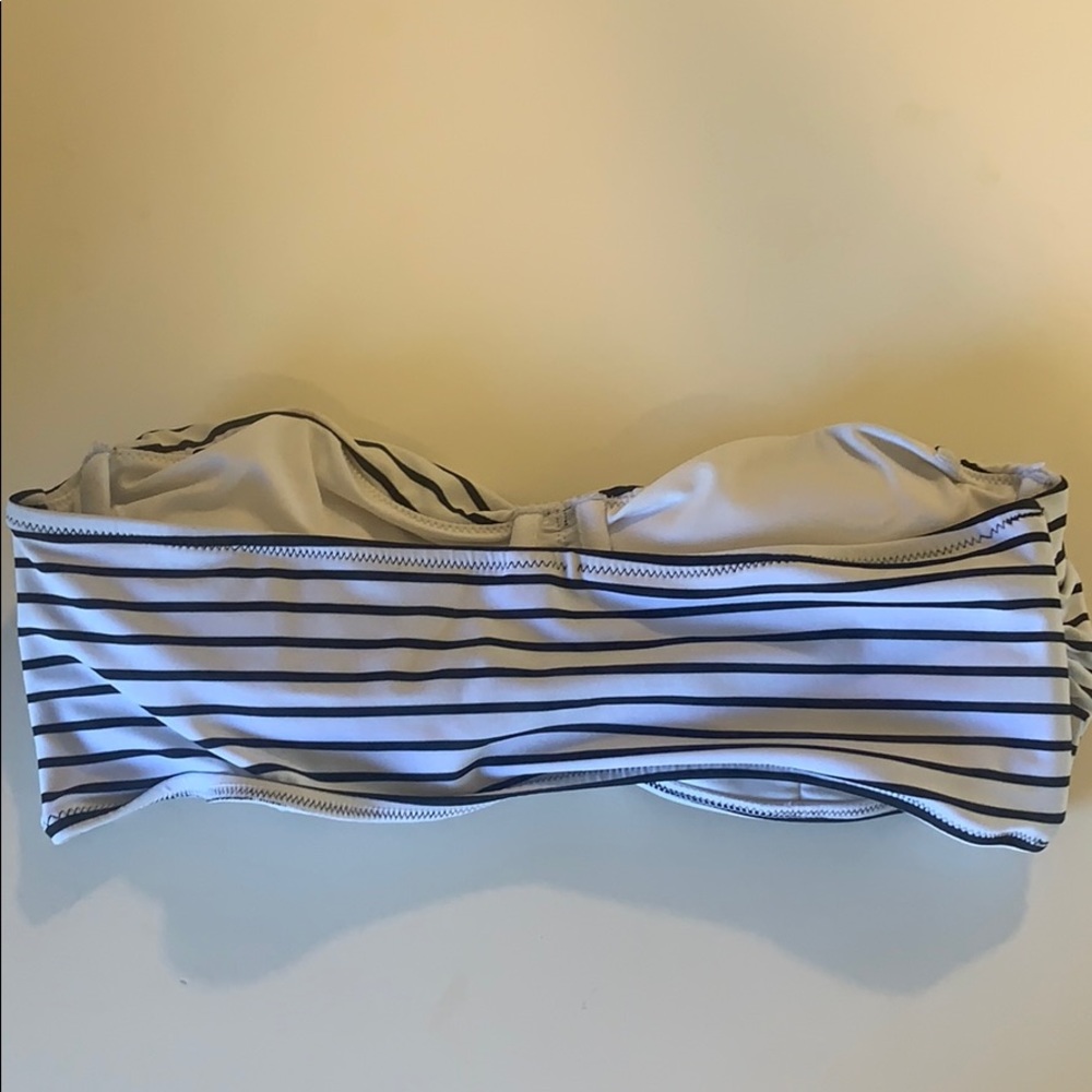 victoria secret bikini top, size 36b - Picture 2 of 3